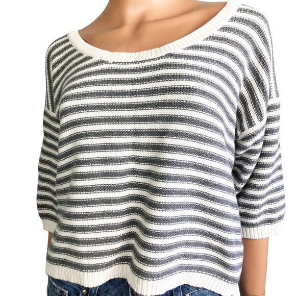 juniors AEROPOSTALE gray & white SWEATER striped top size M medium - Picture 1 of 8